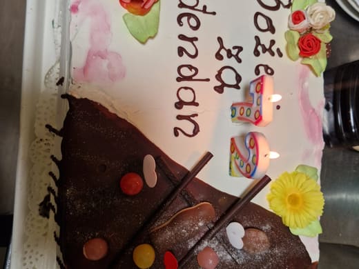 Rođendanska torta za proslavu u Domu Golubić