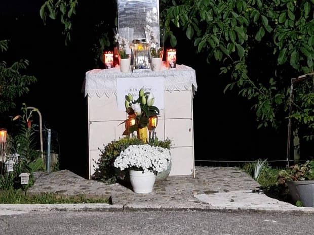 Uređen kip svetog Antuna u dvorištu Doma Golubić
